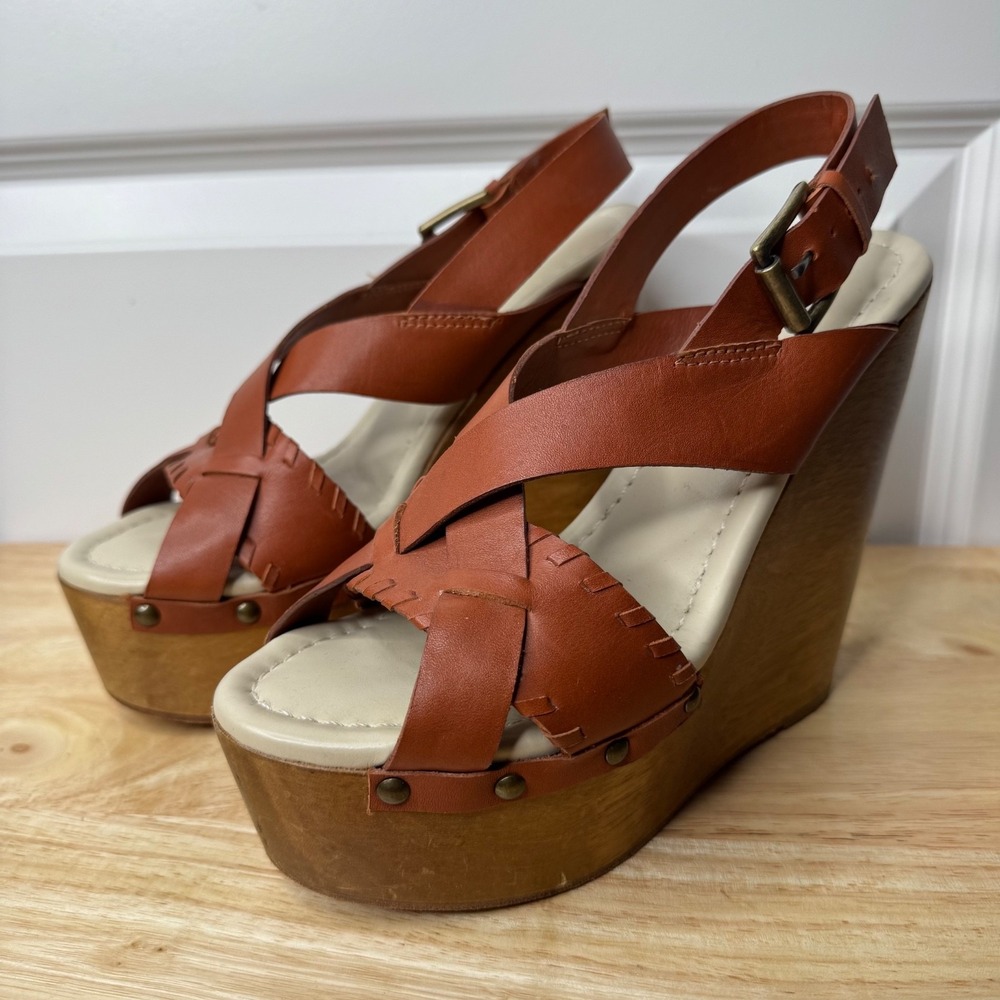 Madison Harding Wooden Platform Sandals Embroidered Heels Women's Size 7
